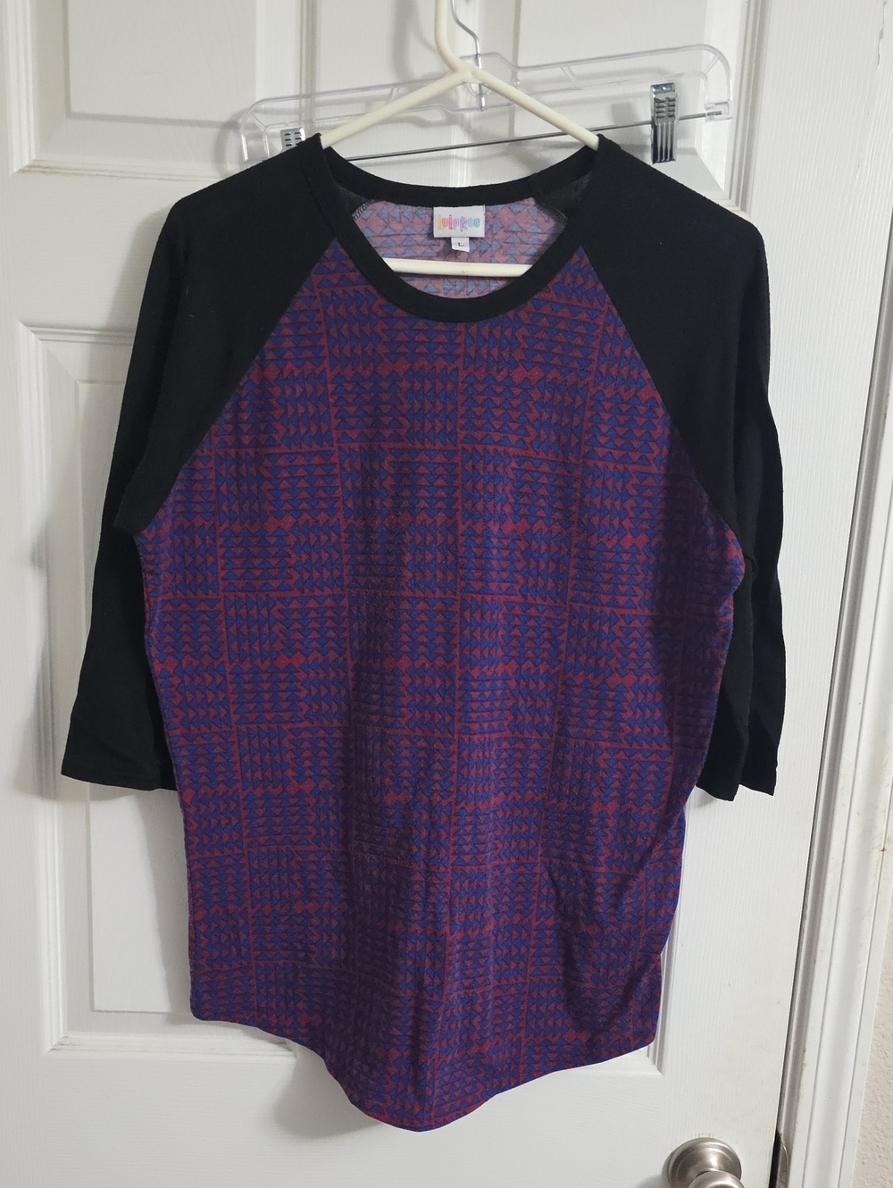 LuLaRoe Black Sleeve Purple Patterned Raglan Tee